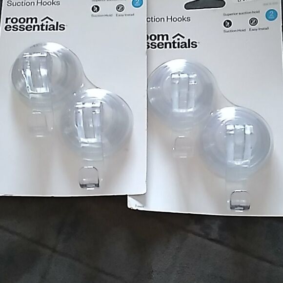 NWT-2 packs clear suction hooks - Picture 4 of 4